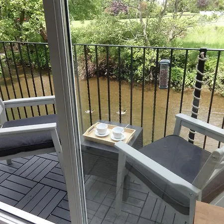 Riverbank River Ehan Double Balcony * Egremont (Cumbria)