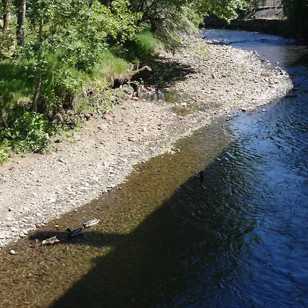 Сasa de vacaciones Riverbank River Ehan Double Balcony *