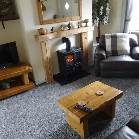 Riverbank River Ehan Double Balcony Ferienhaus Egremont (Cumbria)
